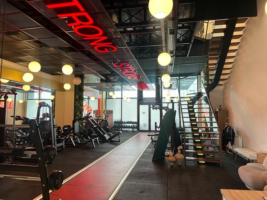 Elfit Women Gym