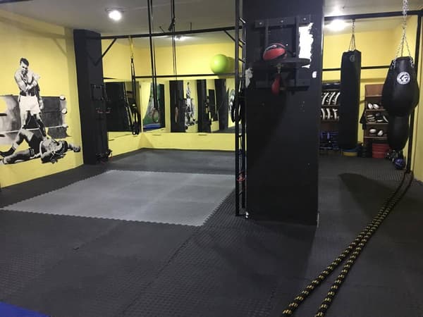 Deniz Spor Kulübü - Personal Training - 25. Fotoğraf Deniz Spor Kulübü - Personal Training - 25. Fotoğraf