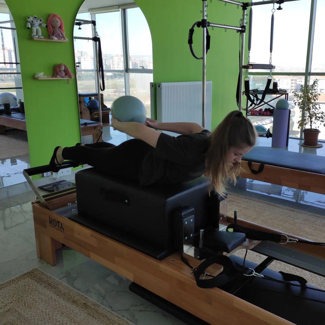 Fizyo Akay Pilates - Batıkent Aletli Pilates - 2. Fotoğraf