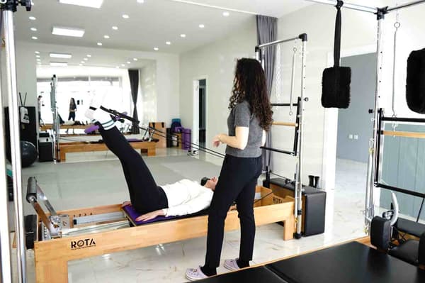Yıldız Fizyoterapi Pilates - 9. Fotoğraf Yıldız Fizyoterapi Pilates - 9. Fotoğraf