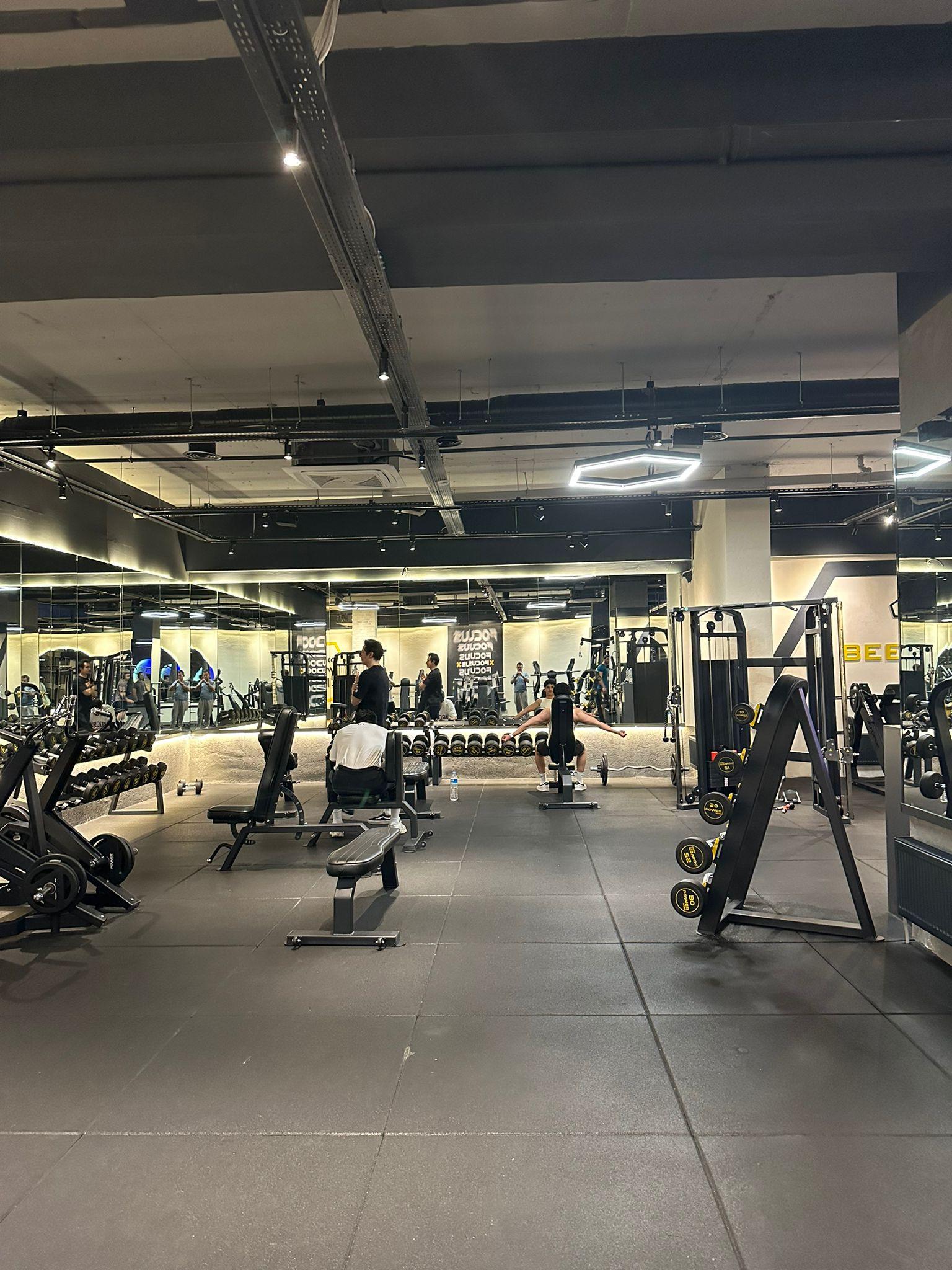 Bee Gym - Çayyolu  Cardio Trainer - 4. Fotoğraf