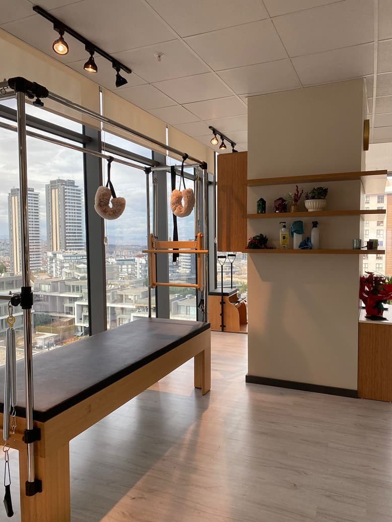 Ceyda Kaya Pilates Stüdyosu - Konutkent  Aletli Pilates - 3. Fotoğraf