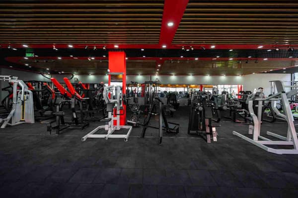 Neolife Gym - Yeni Batı - 13. Fotoğraf Neolife Gym - Yeni Batı - 13. Fotoğraf