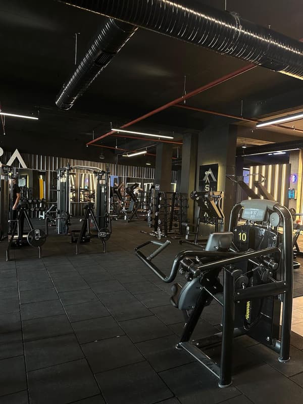 Gym Astra Spor Salonu - 9. Fotoğraf Gym Astra Spor Salonu - 9. Fotoğraf