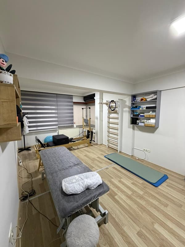 Uzm. Fzt. Nursena Güçlü Sayın Pİlates  - 2. Fotoğraf